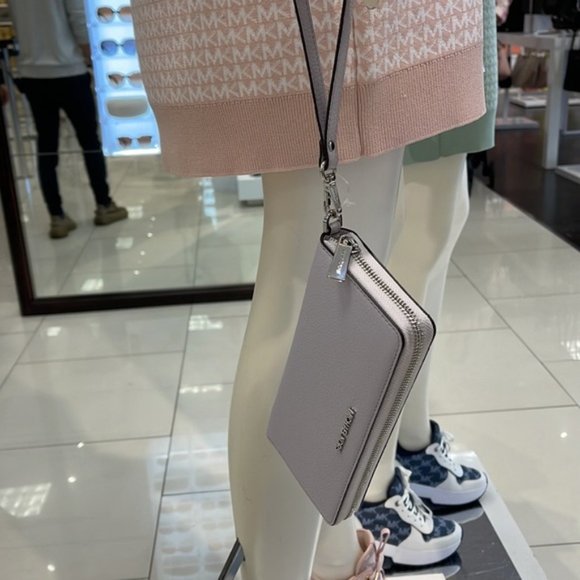 Michael Kors Jet Set Travel Large Travel Continental Wallet Leather Wristlet - Picture 10 of 16